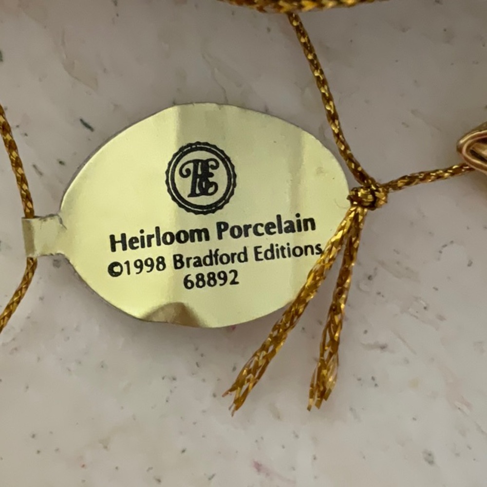 Vintage Bradford Editions Kitten Expeditions Ornaments 1998 Christmas Ornament - Picture 5 of 10